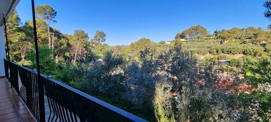 Wonderful Villa, Heated Pool, Near Beautiful Town Alboy Dış mekan fotoğraf