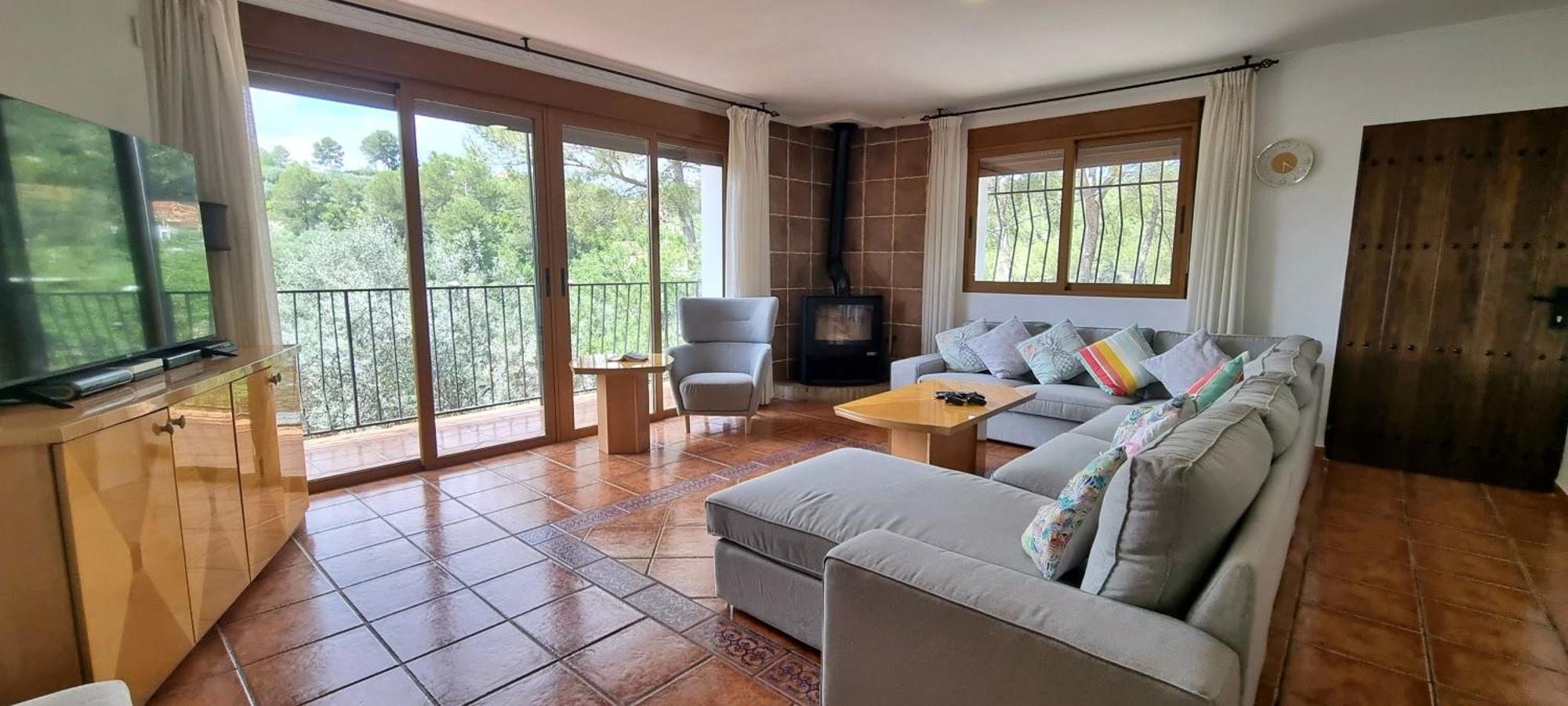 Wonderful Villa, Heated Pool, Near Beautiful Town Alboy Dış mekan fotoğraf