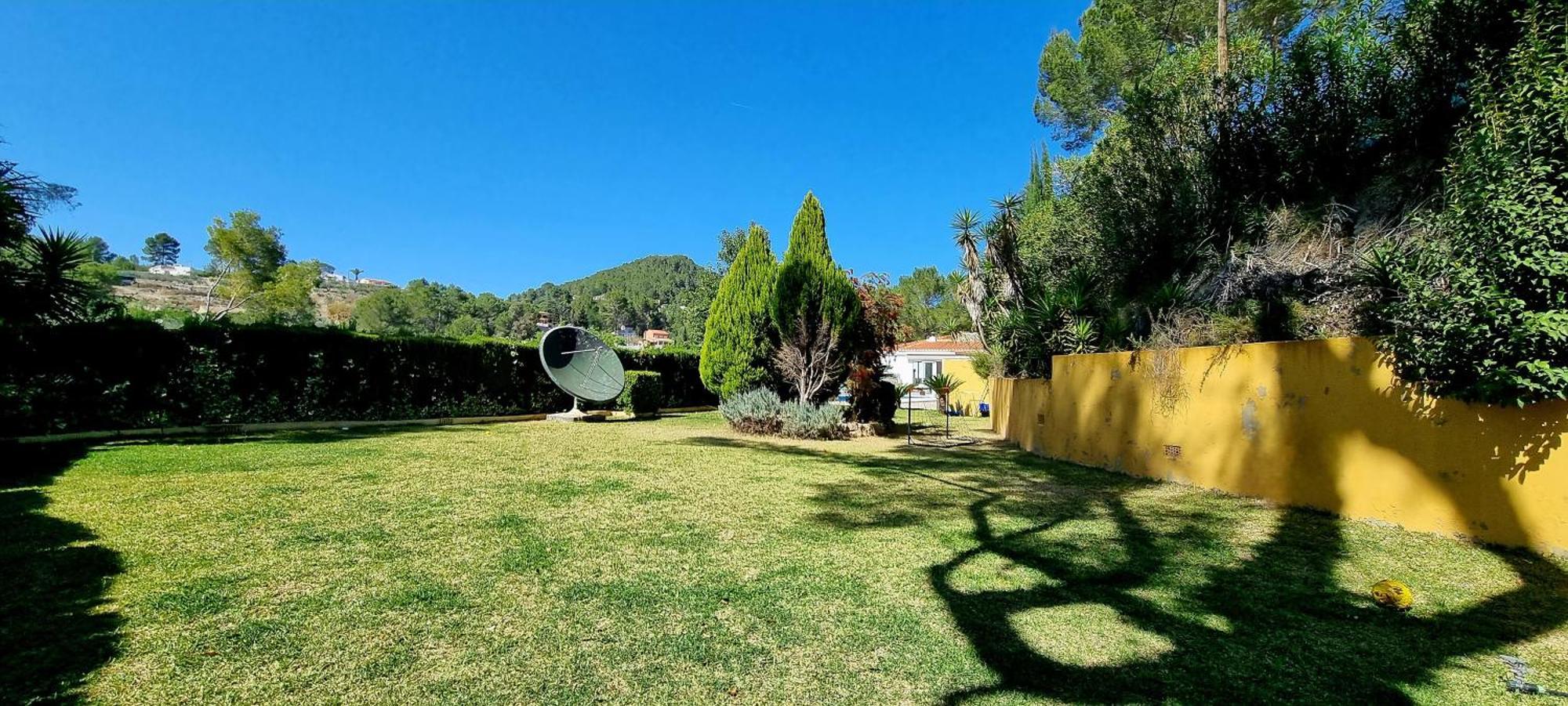 Wonderful Villa, Heated Pool, Near Beautiful Town Alboy Dış mekan fotoğraf